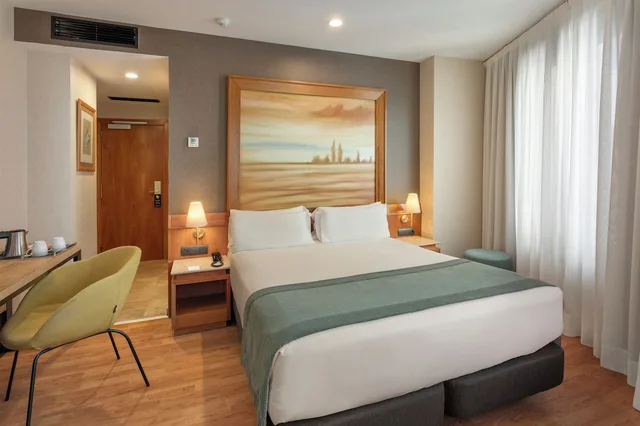 Room, Single, Double Bed, Catalonia Excelsior 7/10