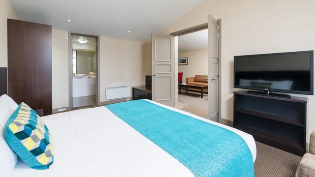 جناح جونيور بإطلالة على البحيرة بشرفة، Copthorne Hotel and Resort Queenstown Lakefront 3/7