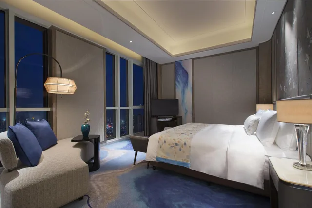 جناح بريميوم ديلوكس بسرير كينج بإطلالة على البحر، Pullman Yantai Center 1/6