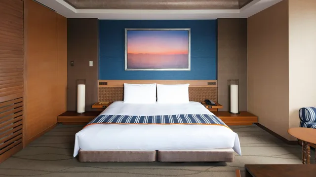 Club, Deluxe, King Bed, Harbour Side، Oriental Hotel 2/3