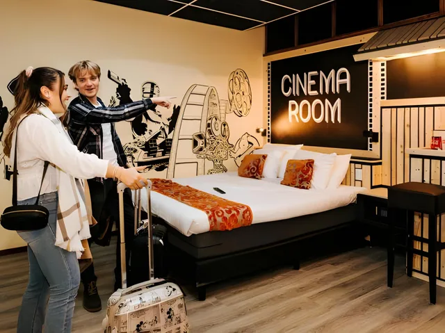 Cinema، Amsterdam Teleport Hotel 2/2