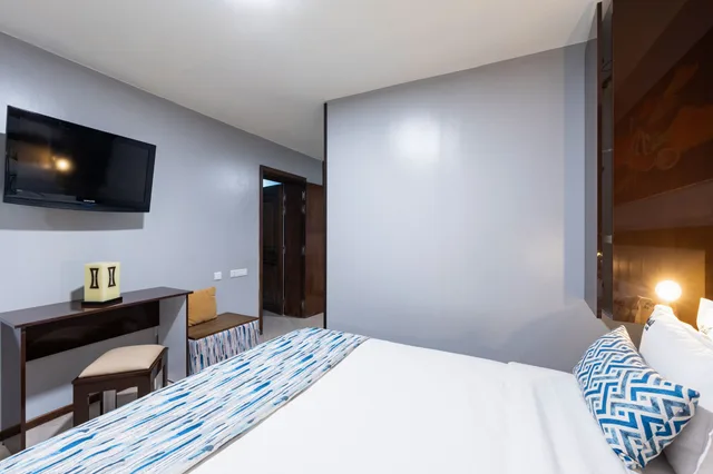 Standard, Futon Bed, 1 Queen and 1 Single Bed, Riad Ushuaia la Villa - Centre Marrakech 3/8