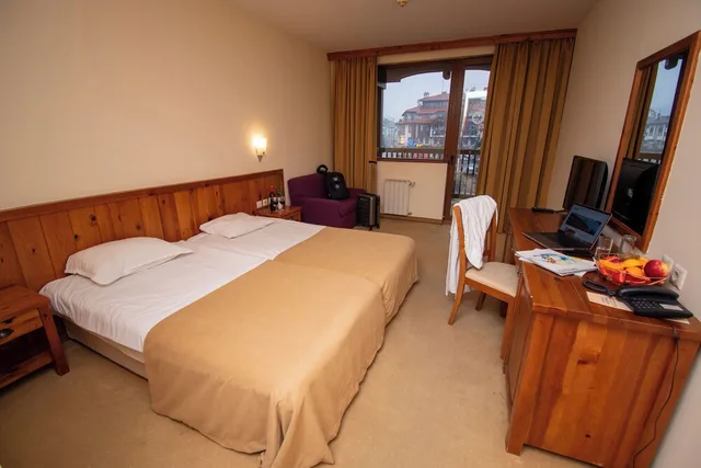 غرفة قياسية بسرير مزدوج، Mura Hotel 2/10