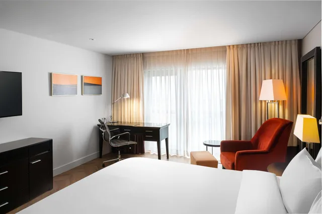 جناح جونيور مع دخول الصالة، Radisson Blu Hotel Bucharest 3/5