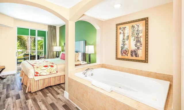 جناح ديلوكس بسرير كينج وسرير كوين بغرفتي نوم، Mizner Place At Weston Town Center 10/10