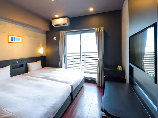 Hollywood, Premium, Twin Beds, New Building، Naha-West Inn 1/1