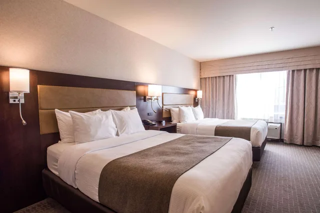 Room, 2 Queen Beds, Quality Inn and Suites Val d Or, QC 1/9
