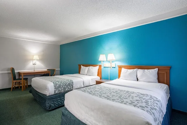 غرفة ديلوكس بسريرين مزدوجين للمدخنين، Motel6 North Little Rock, AR - McCain 1/10
