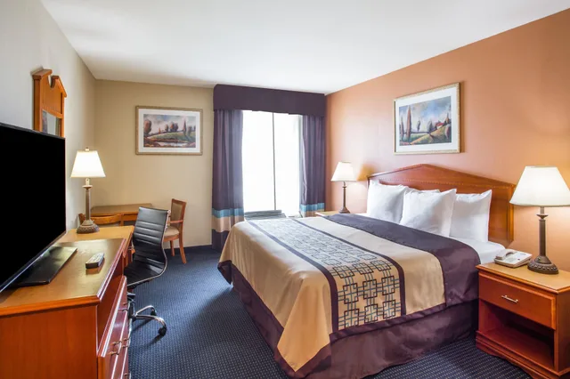 جناح استوديو بسرير كينج، Days Inn & Suites By Wyndham Thibodaux 6/10