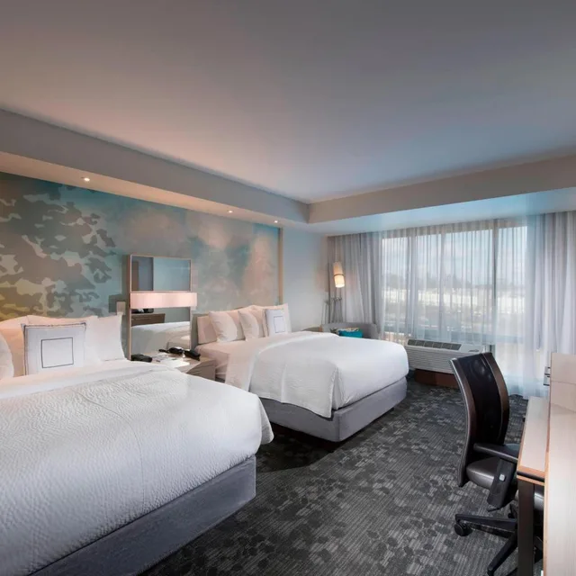 غرفة بسريرين كوين، Courtyard Atlanta Alpharetta Avalon Area 6/10