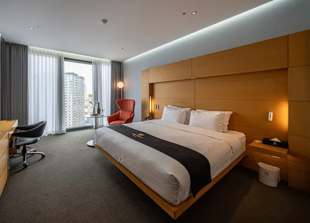 Deluxe, King Bed, New Wing، Eldis Regent Hotel 1/9