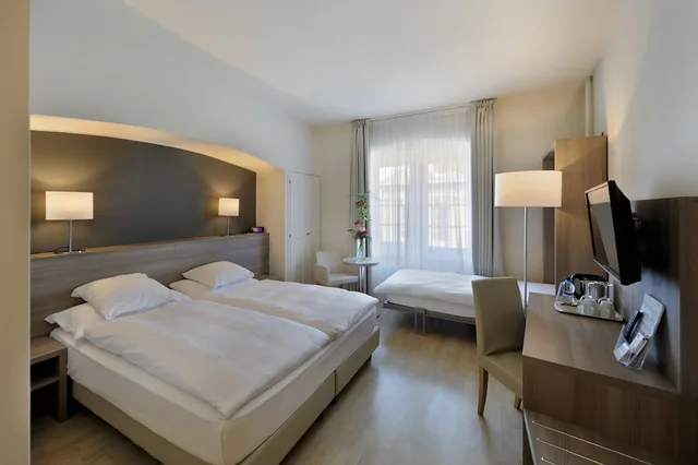 غرفة ثلاثية بثلاثة أسرّة، Hotel De La Rose 1/10