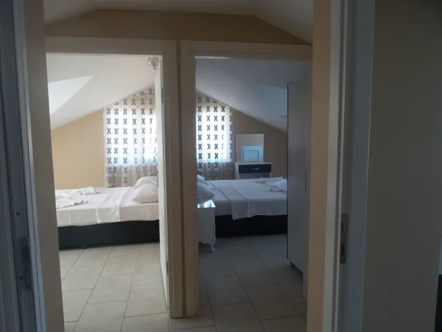لوفت عائلي بسرير كوين وسريرين فرديين، Greenpeace Hotel 6/7