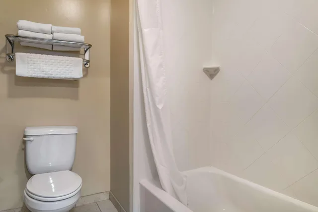 غرفة بسرير كينج، Best Western River Terrace 3/3