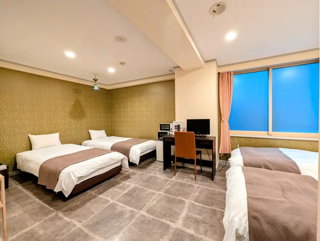 غرفة قياسية رباعية بأربعة أسرّة، Kanazawa Ekimae Hotel 1/1