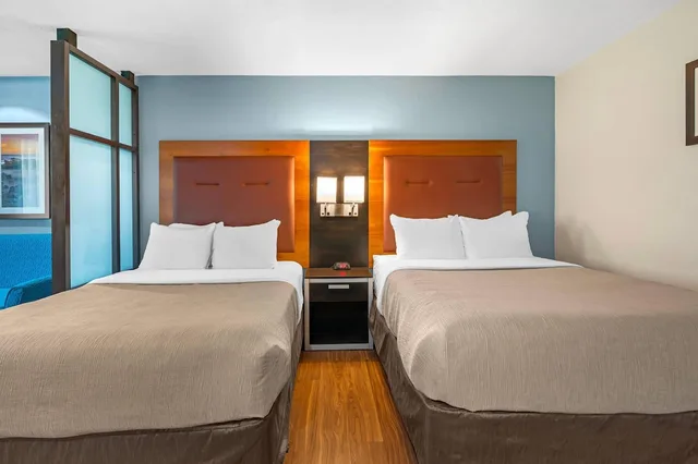 جناح بسريرين كوين، Quality Inn & Suites At Coos Bay 2/10