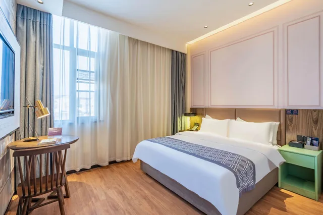 Deluxe, Suite, King Bed, Gem Anqing Wangjiang County Central Mall Fengqi Road Hotel 1/1