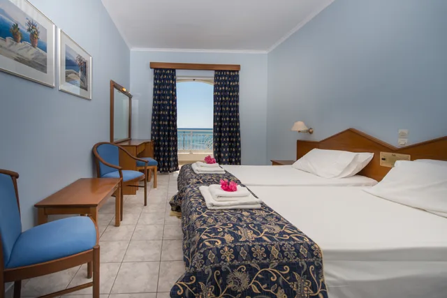 غرفة بسرير مزدوج أو سريرين منفصلين بإطلالة على البحر، Astir Palace 1/1