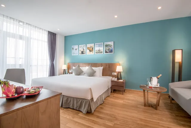 Executive, Suite, King Bed, Sea or City View، Royal Lotus Hotel Danang 7/10