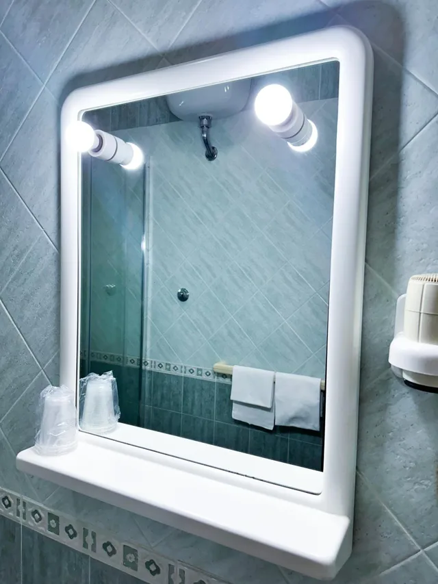 غرفة مفردة، Hotel Europa 5/7