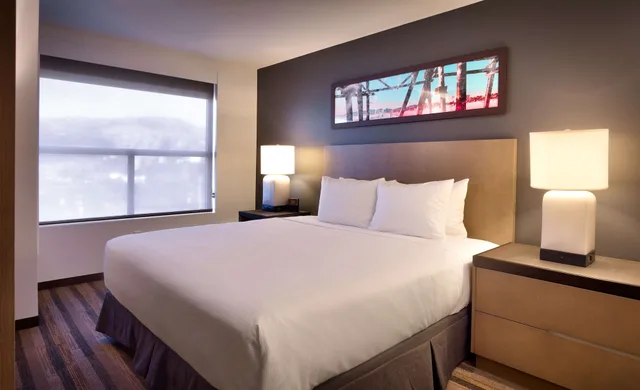 جناح استوديو بسرير كينج مع أريكة لذوي الإعاقة، Hyatt House Salt Lake City Downtown 2/4