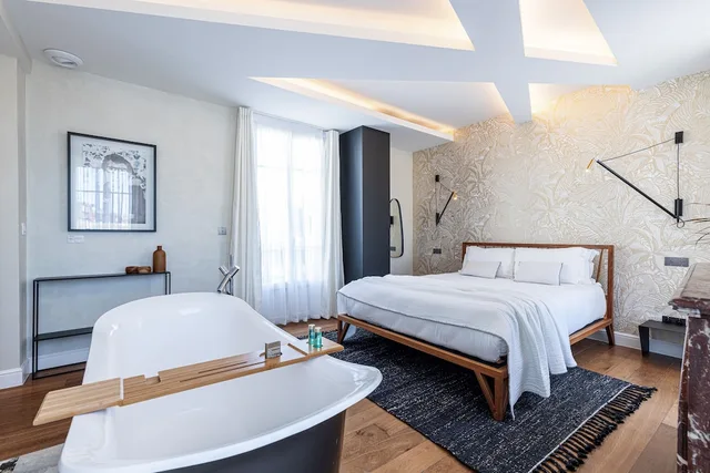جناح سيغنتشر بسرير كينج، Le Dortoir Multi Storey Luxury Suites 2/7
