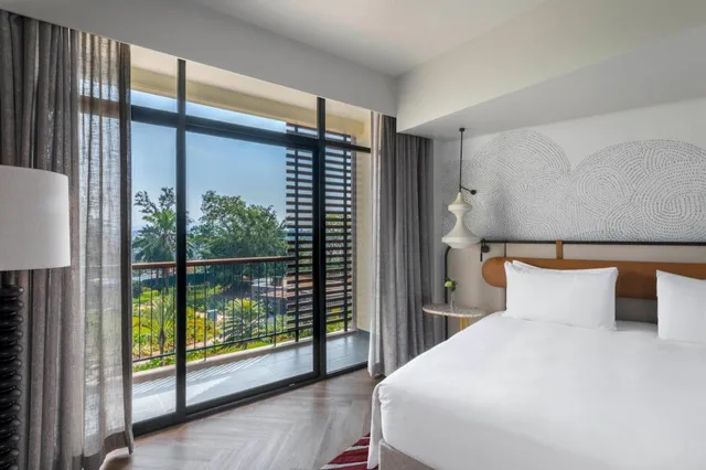 غرفة ديلوكس بسرير كينج، Movenpick Kigali 6/7