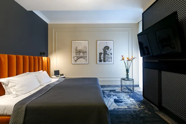 غرفة كلاسيكية بسريرين منفصلين، QUEEN BOUTIQUE HOTEL 1/9