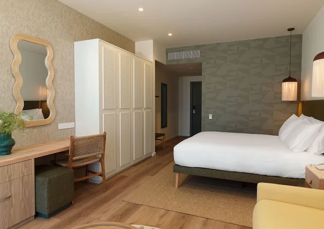 1 Bedroom, Swim Up, Suite, King Bed, Garden View، NALU Latchi, Leonardo Limited Edition 1/6