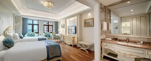 Business, 2 Double Beds, Wyndham Grand Kunming East 2/3