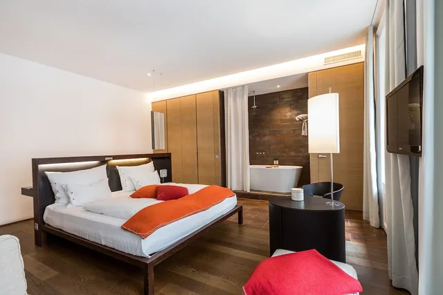 Room, Xl، Hollmann Beletage Design and Boutique 2/9
