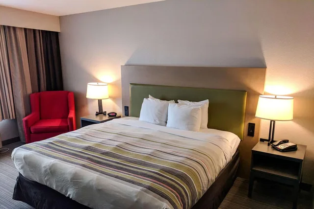 جناح استوديو بسرير كينج مع أريكة، Comfort Inn & Suites Slidell - New Orleans Area 5/7