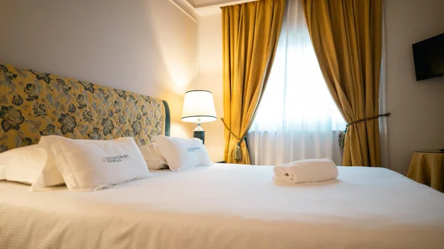 جناح بسرير كينج بإطلالة على البحر، Altafiumara Resort & Spa 1/9