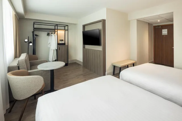 غرفة بسريرين مزدوجين، AC Hotel by Marriott Birmingham NEC and Airport 6/8