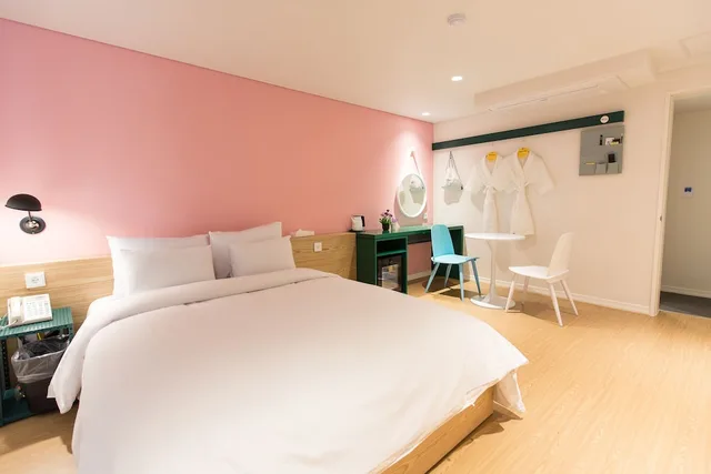 غرفة قياسية بسرير مزدوج، Hotel Yeogiuhtte Gyeongpo 1/3