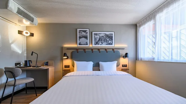 غرفة قياسية بسرير كوين، Campanile Nimes Centre Mas Carbonnel Hotel 2/10
