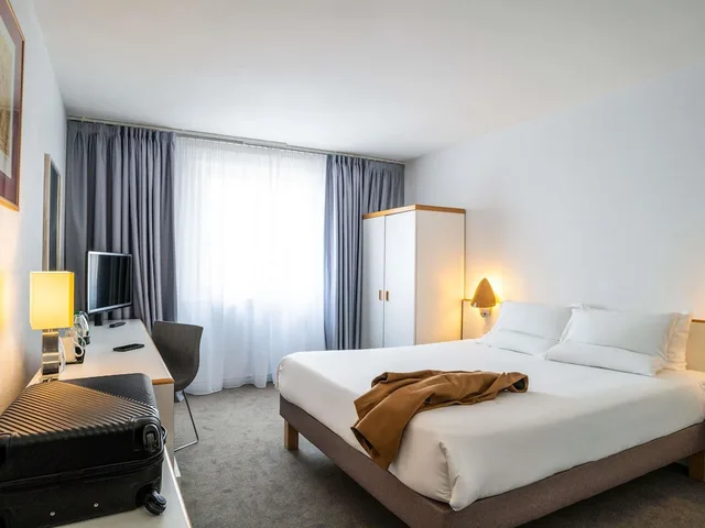 غرفة قياسية بسرير مزدوج لذوي الإعاقة، Novotel Glasgow Centre 1/5
