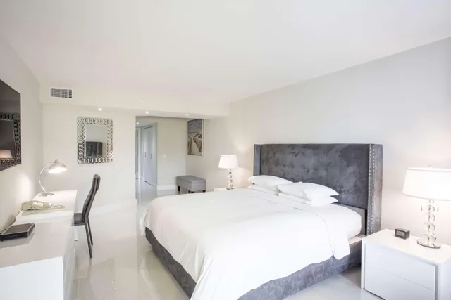 غرفة بسرير مزدوج بغرفتي نوم، Doubletree By Hilton Grand Hotel Biscayne Bay 2/4