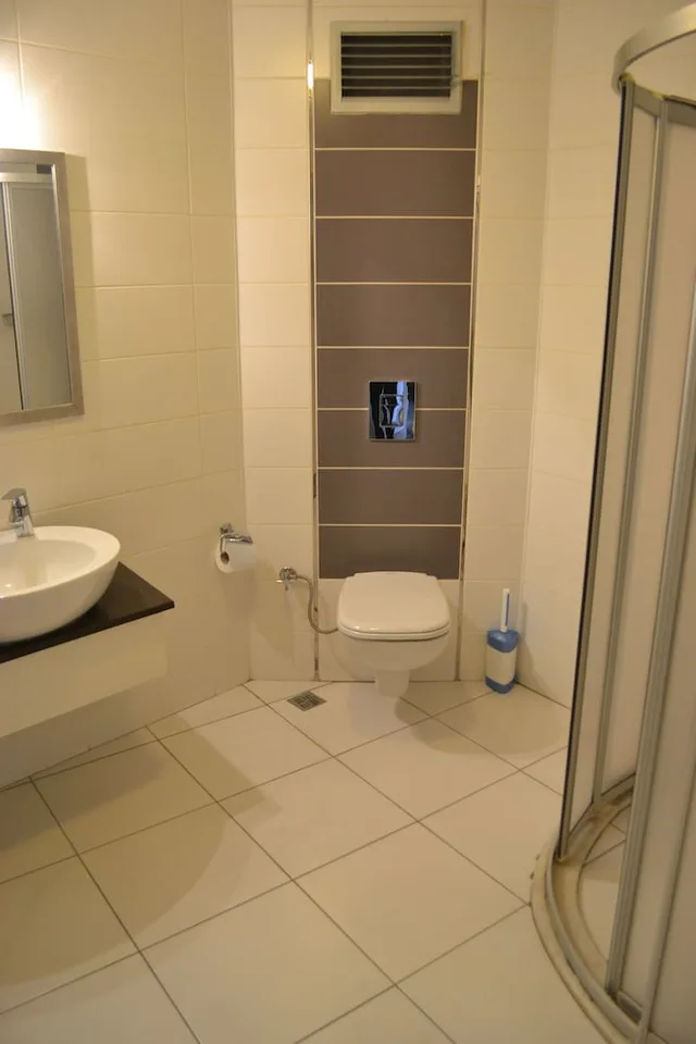 غرفة كومفورت رباعية بسرير مزدوج وسريرين منفصلين لذوي الإعاقة، Baykara Hotel 7/8