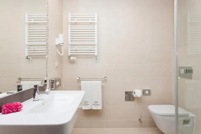 غرفة سوبيريور بسرير مزدوج أو سريرين منفصلين بإطلالة على البحر، Hotel Lambert Medical Spa 10/10