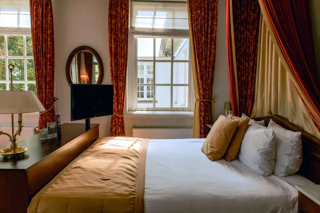 غرفة تنفيذية بسرير مزدوج، Grand Hotel Karel V, WorldHotels Luxury 1/2