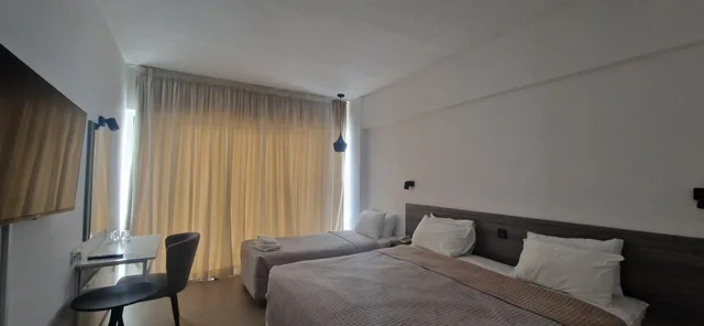 غرفة ثلاثية بسرير فردي، Navarria Hotel 1/10