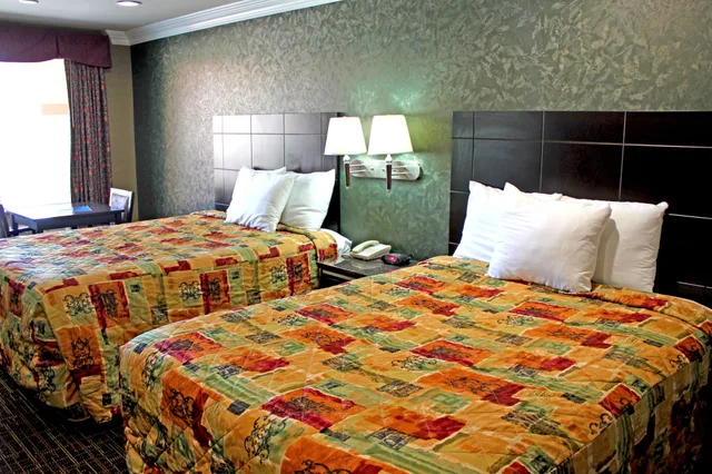 غرفة بسرير كينج، Crystal Inn Suites Spas 6/10