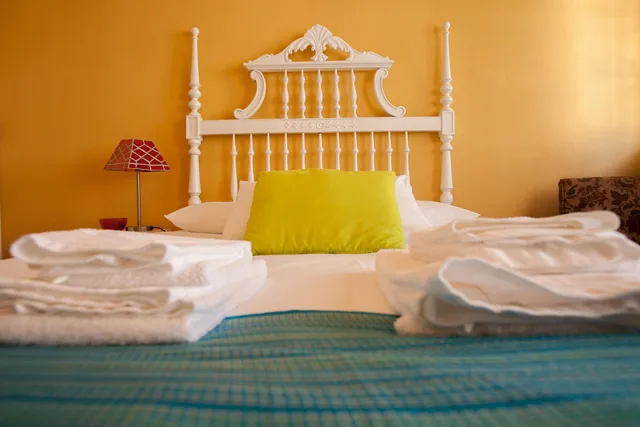 غرفة بسرير مزدوج بشرفة، Ericeira Chill Hill 2 Peach Garden 3/4
