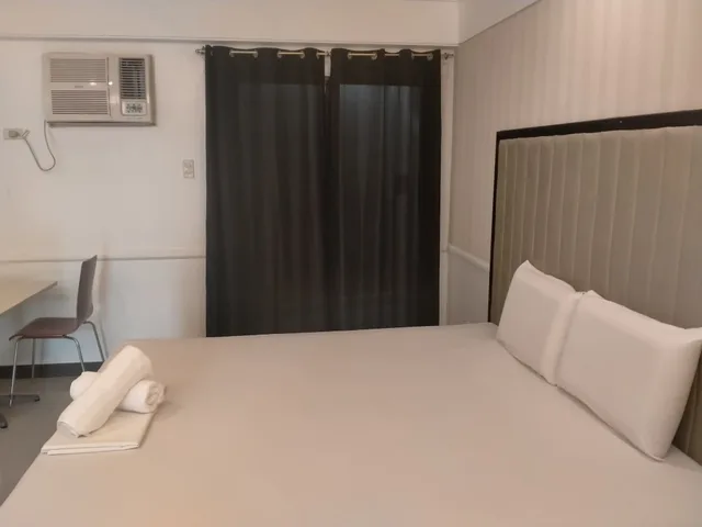 غرفة أساسية بسرير كينج، S&M Hotel 5/7