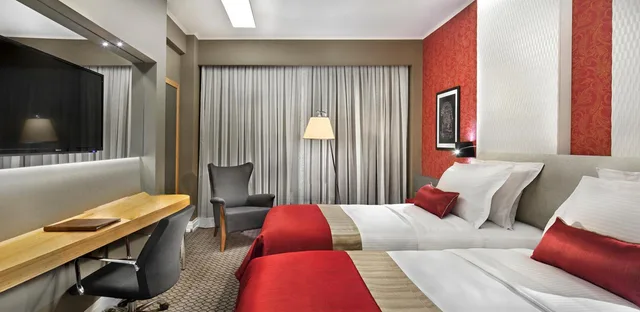 غرفة سوبيريور بسريرين منفصلين بإطلالة على المدينة، Ramada Plaza by Wyndham Eskisehir 4/8