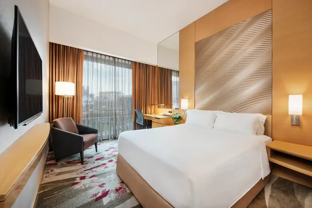 غرفة ديلوكس بسرير مزدوج، Novotel Singapore Robertson Quay 2/3