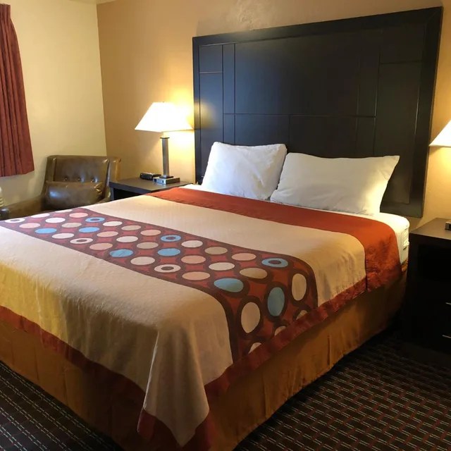 جناح بسرير كينج بغرفة نوم واحدة، Super 8 By Wyndham Lacey Olympia Area 2/4