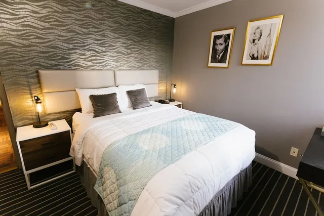 غرفة بسرير كينج بإطلالة على المدينة، Hotel Richland LES 2/8