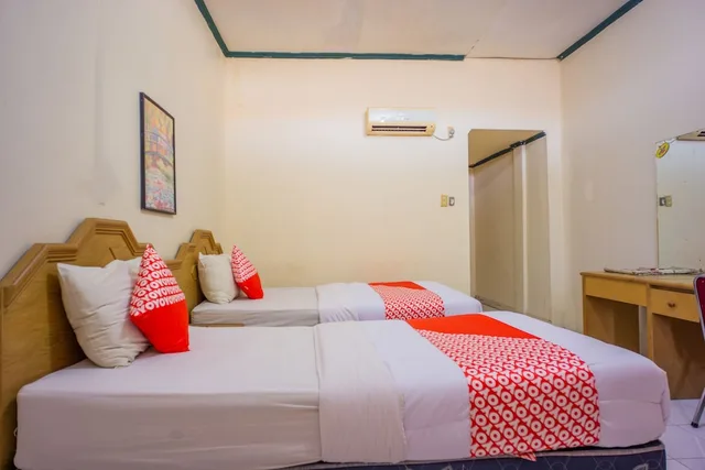 غرفة قياسية بسريرين منفصلين، OYO 1636 Wisma Kuta Karang 3/5